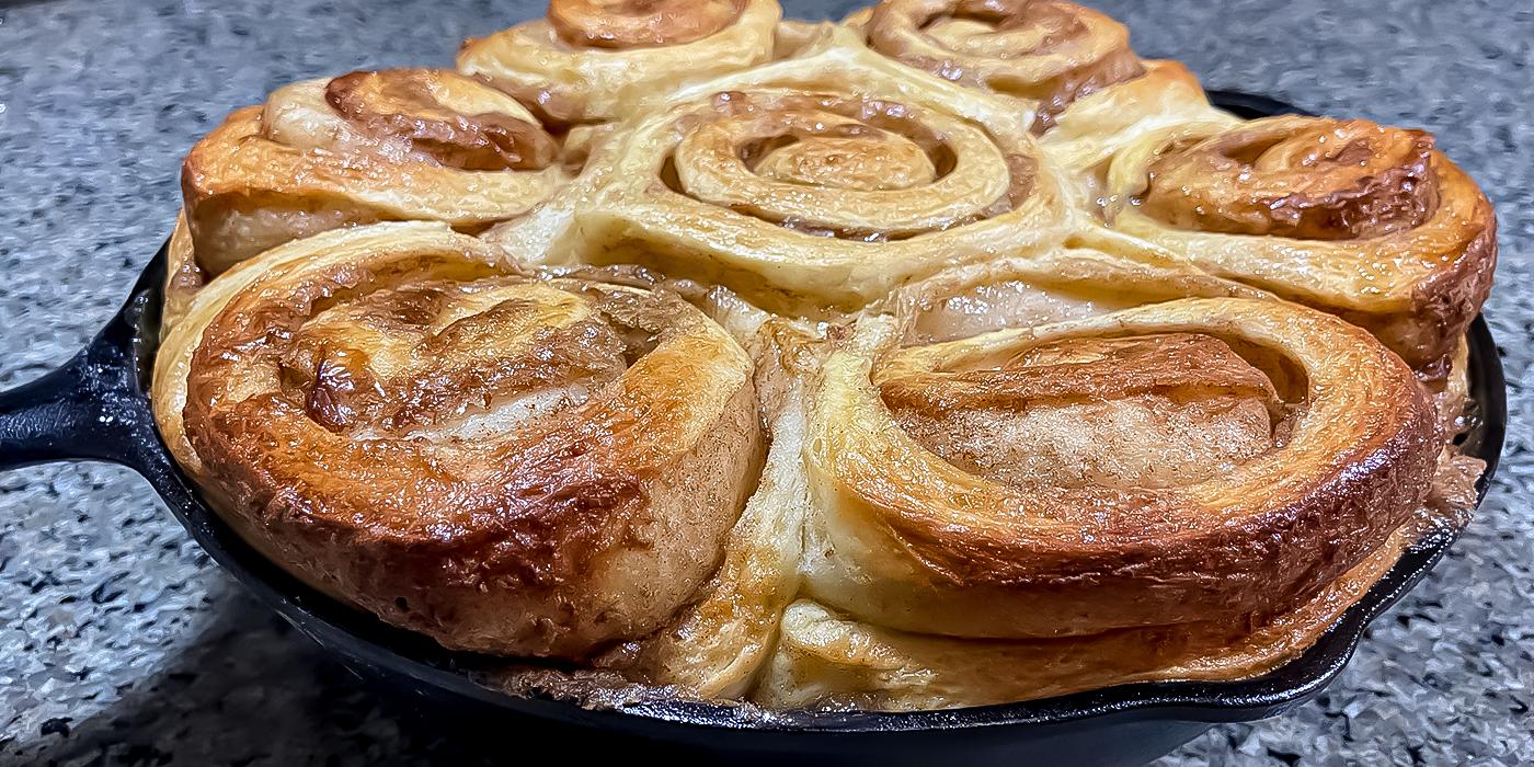 Cast Iron Cinnamon Rolls